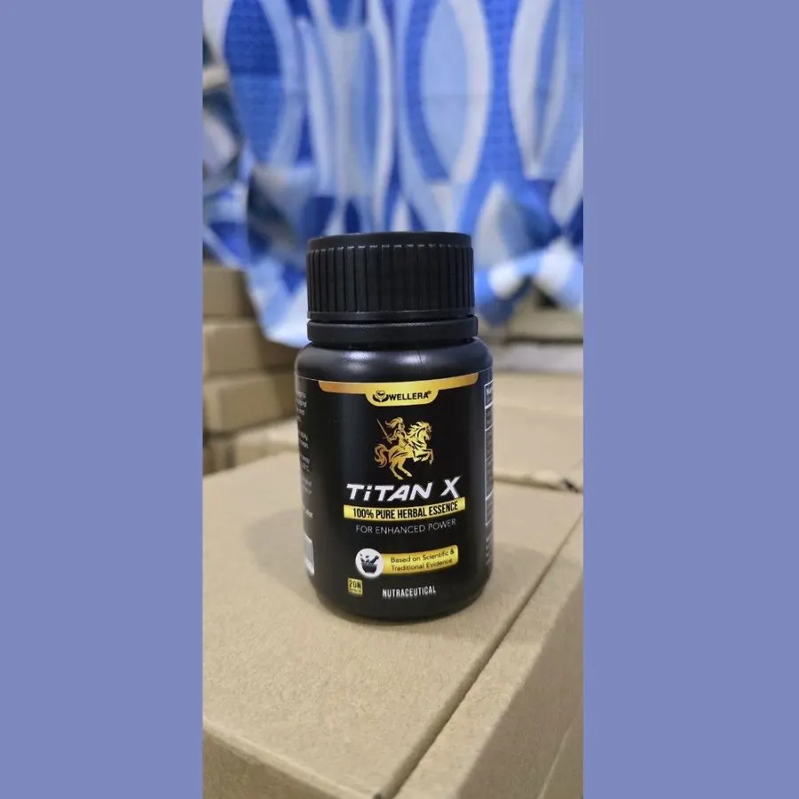 Titan X — gambar